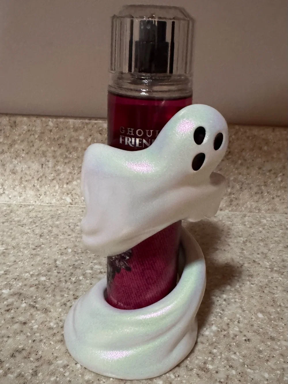 2026 Bath & Body Works Twisting Ghost Fragrance Holder. Includes Ghoul Friend